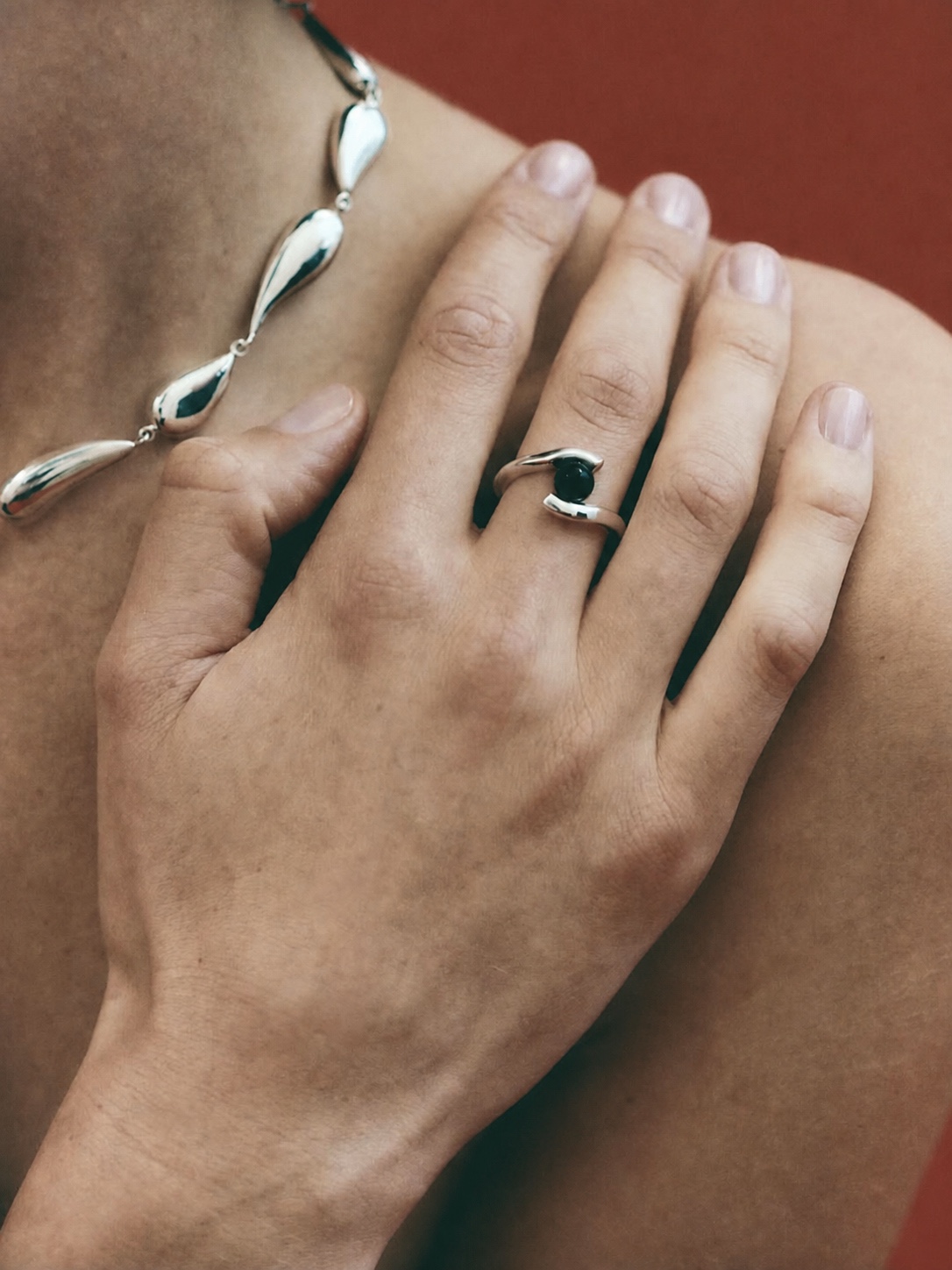 AGMES silver necklace and ring details