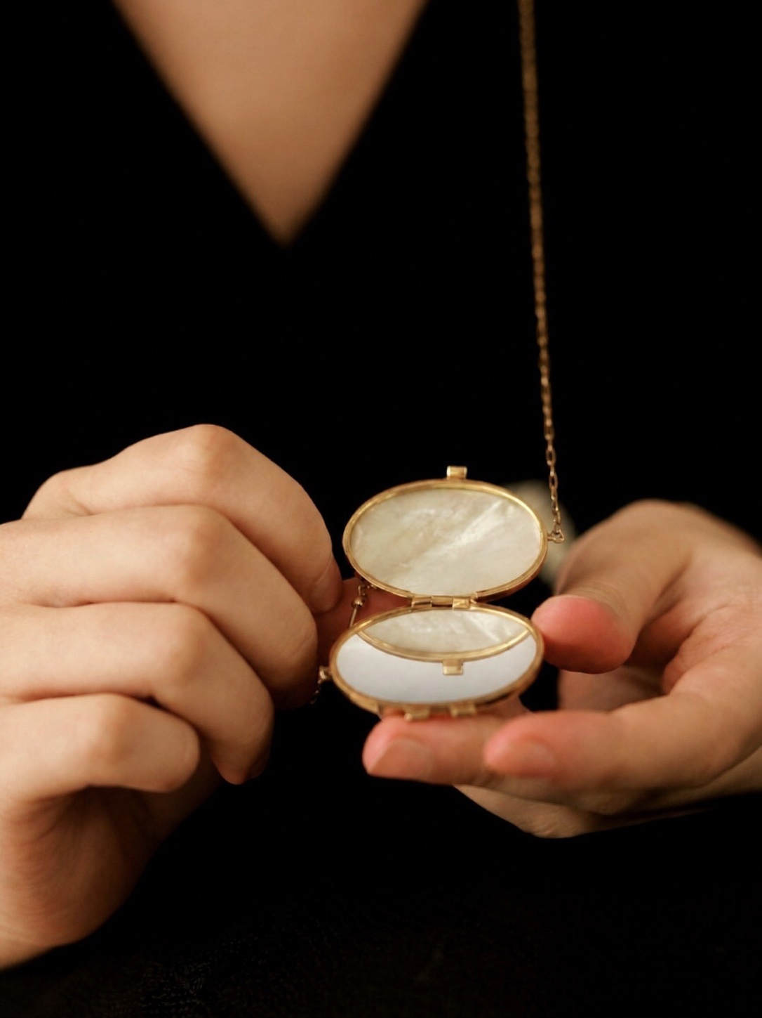 Orchid22 pearl jewelry detail, image 005