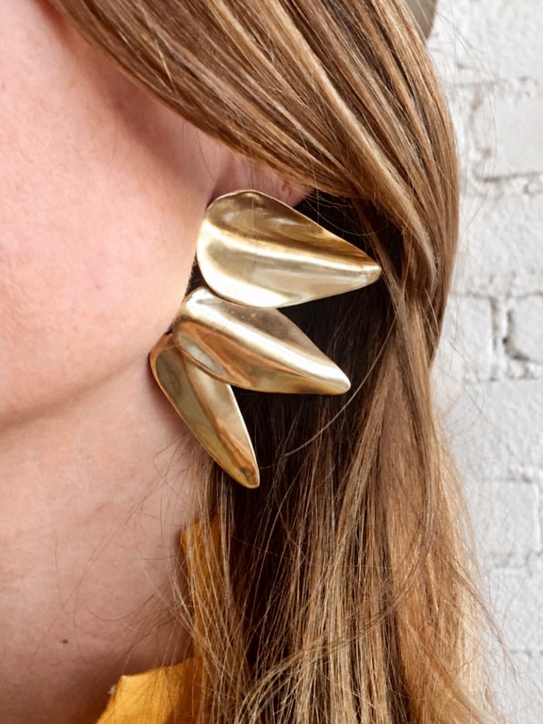 Ariana Boussard-Reifel metal jewelry detail, image 006
