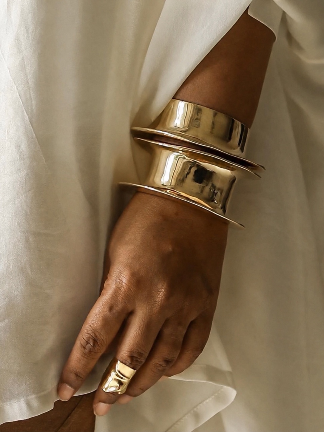 Ariana Boussard-Reifel metal jewelry detail, image 007