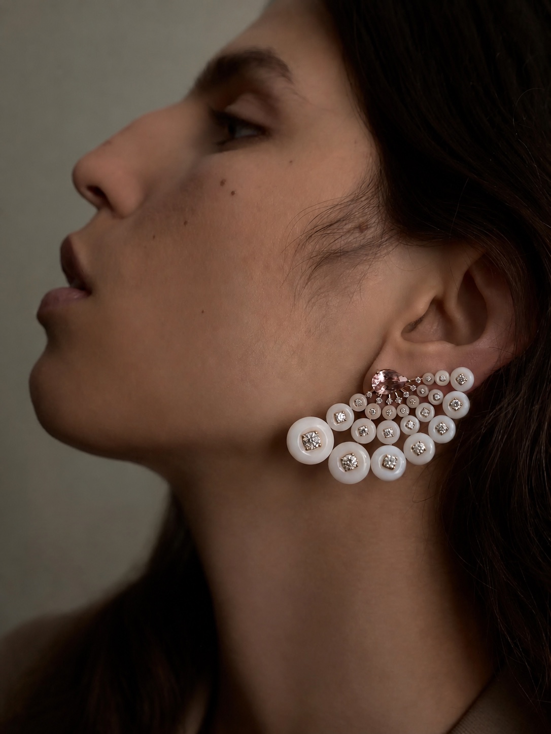 Fernando Jorge gold sculptural earring in profile