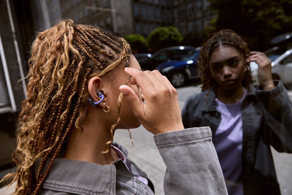 JBL Soundgear Clips open-ear headphones