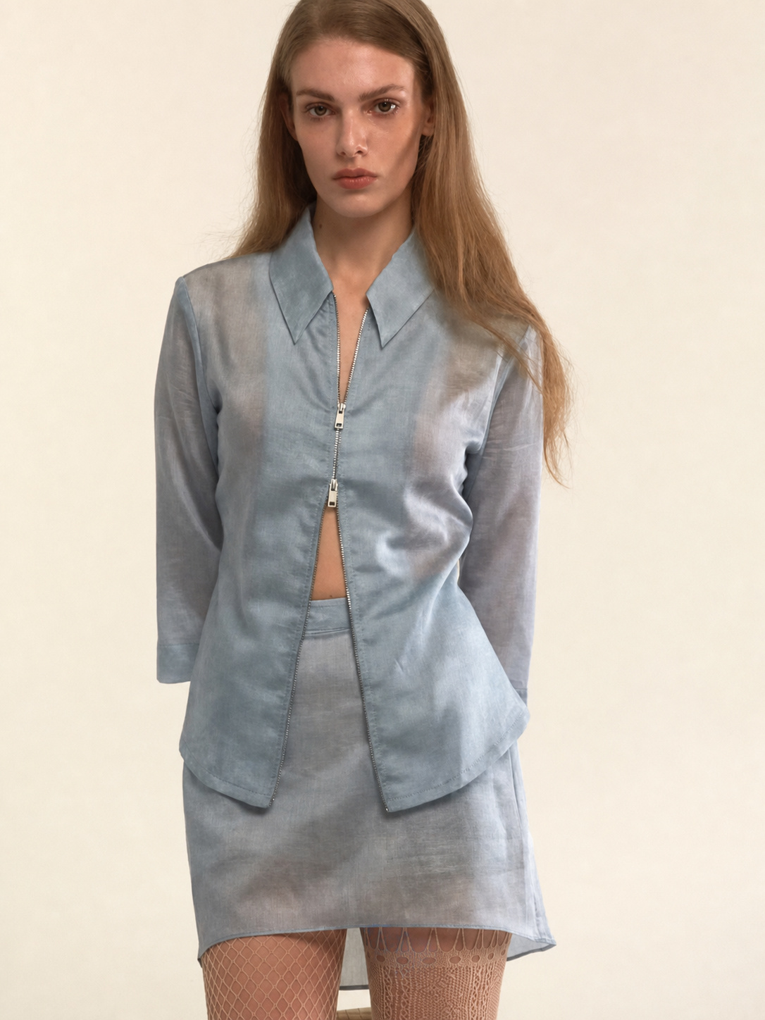 Light blue outfit idea with satin set and quiet shine