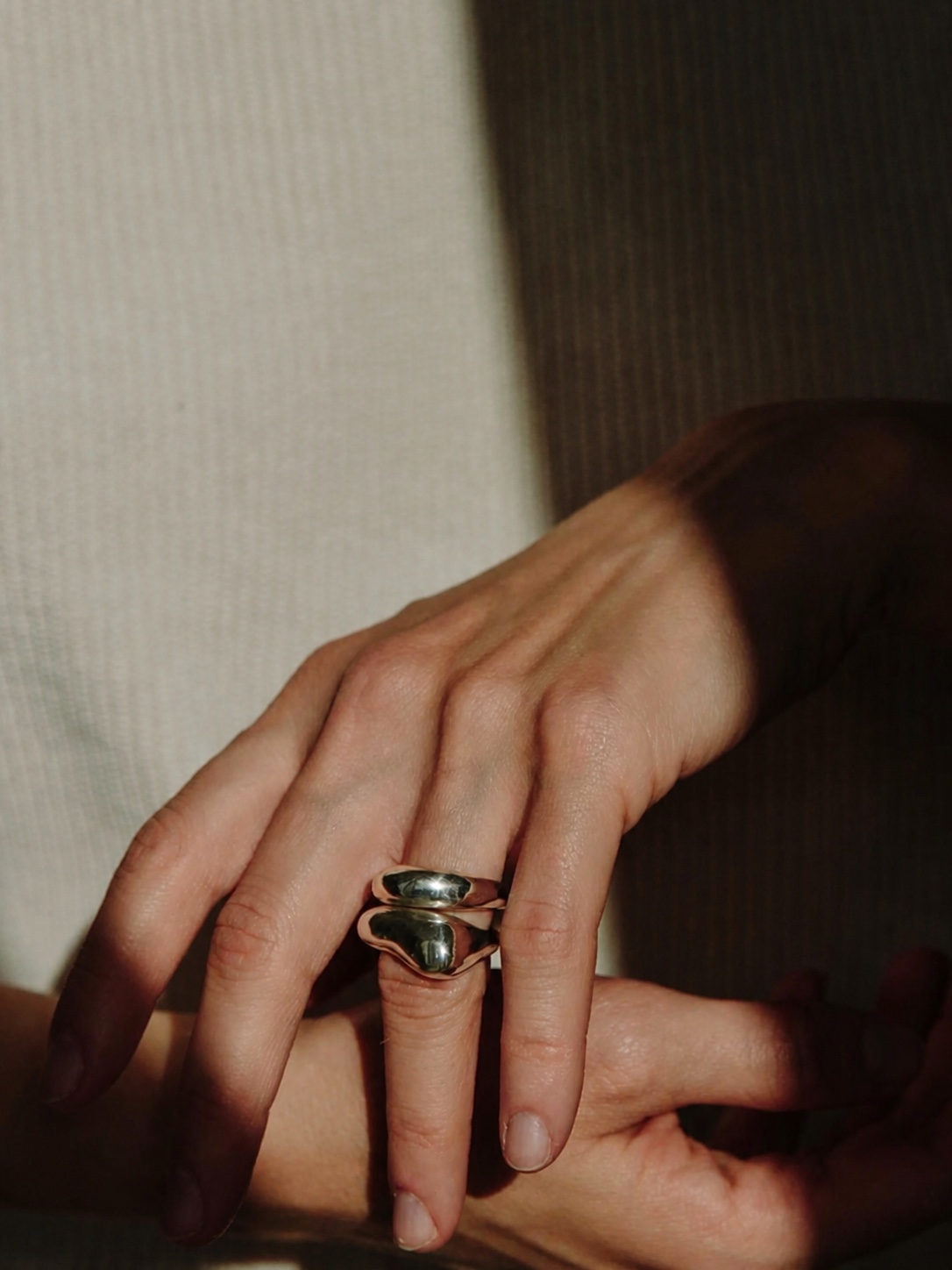 Nathalie Schreckenberg sculptural ring detail