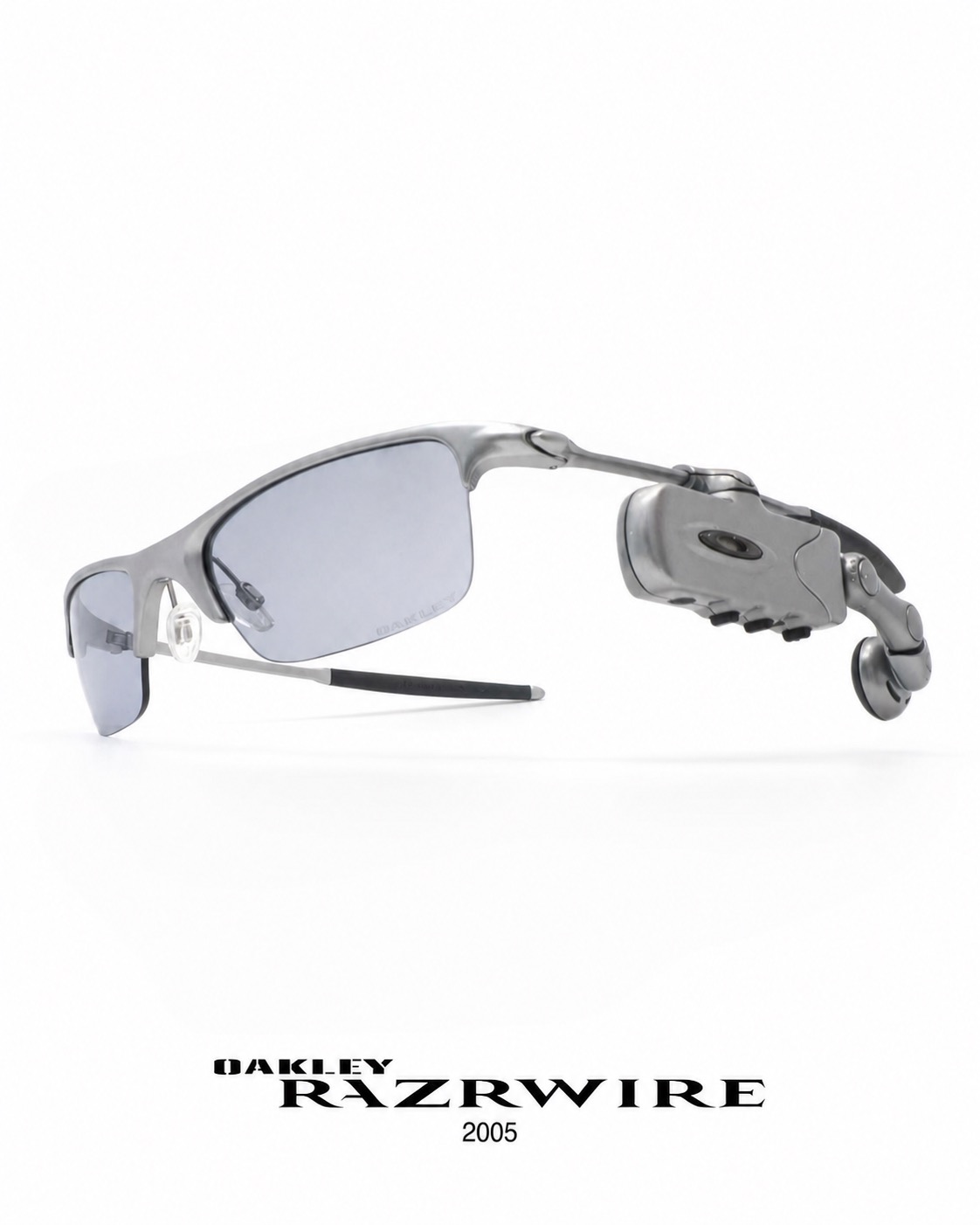 Oakley Smart Glasses Were Weird Before AI Looked Normal | Room 3000