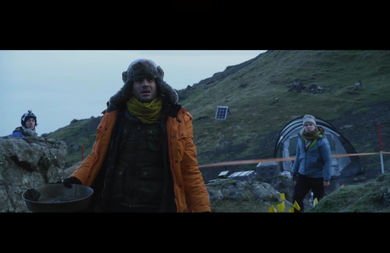 Prometheus movie still with a huge spacecraft and dark alien atmosphere