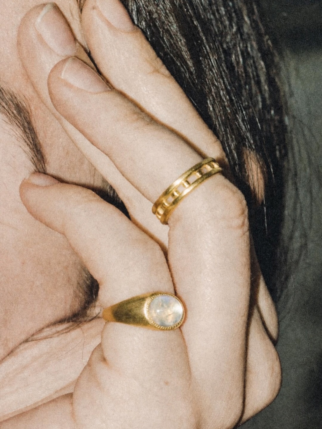 PROUNIS gold jewelry close-up
