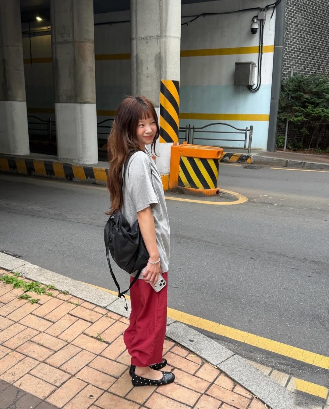 rio_blxlzl oversized shirt outfit idea 002