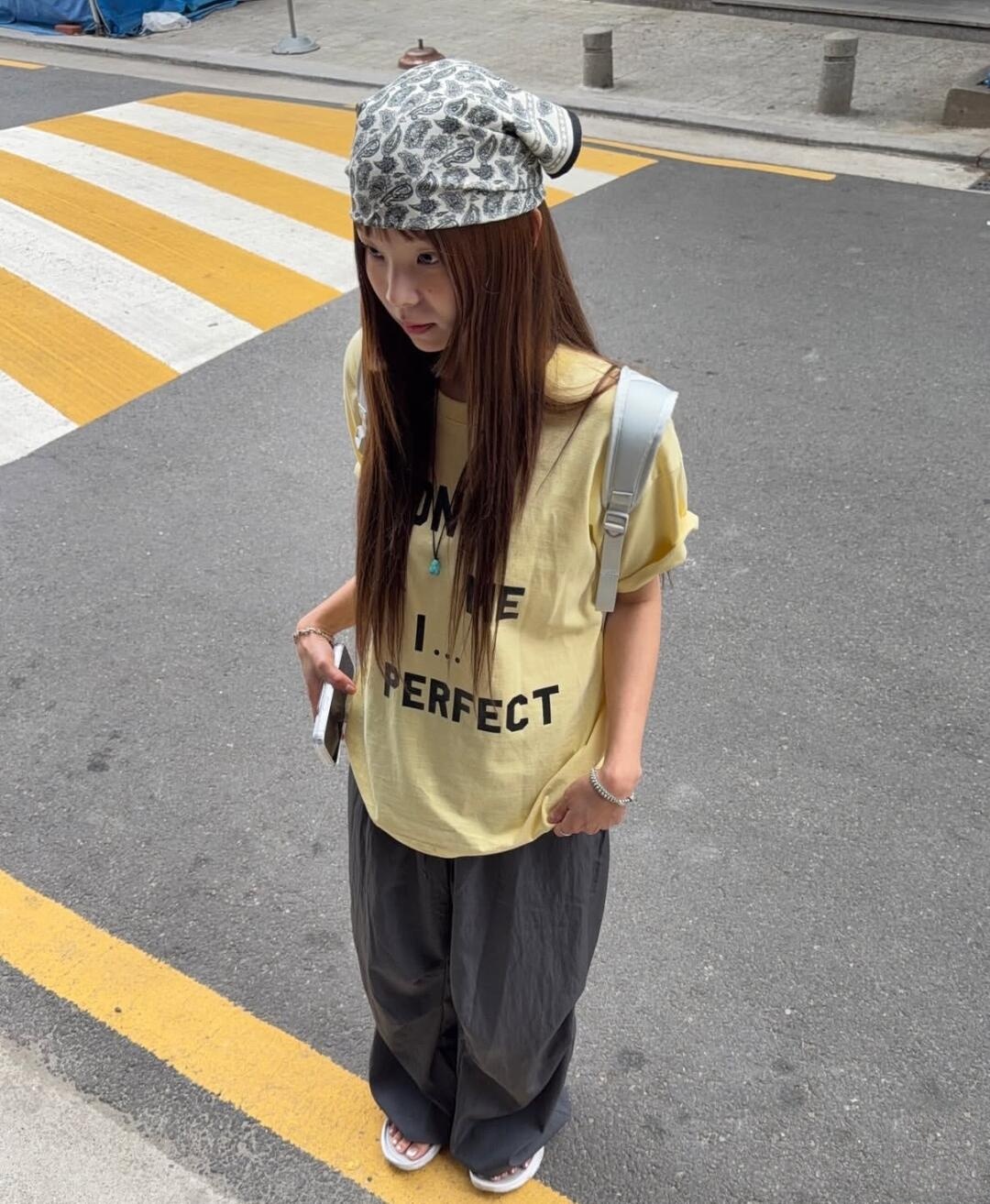 rio_blxlzl oversized shirt outfit idea 004
