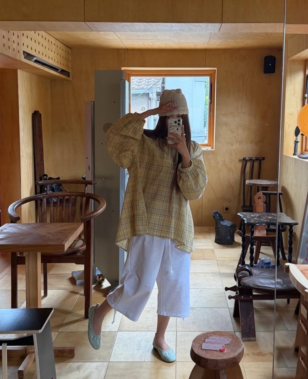 rio_blxlzl oversized shirt outfit idea 010