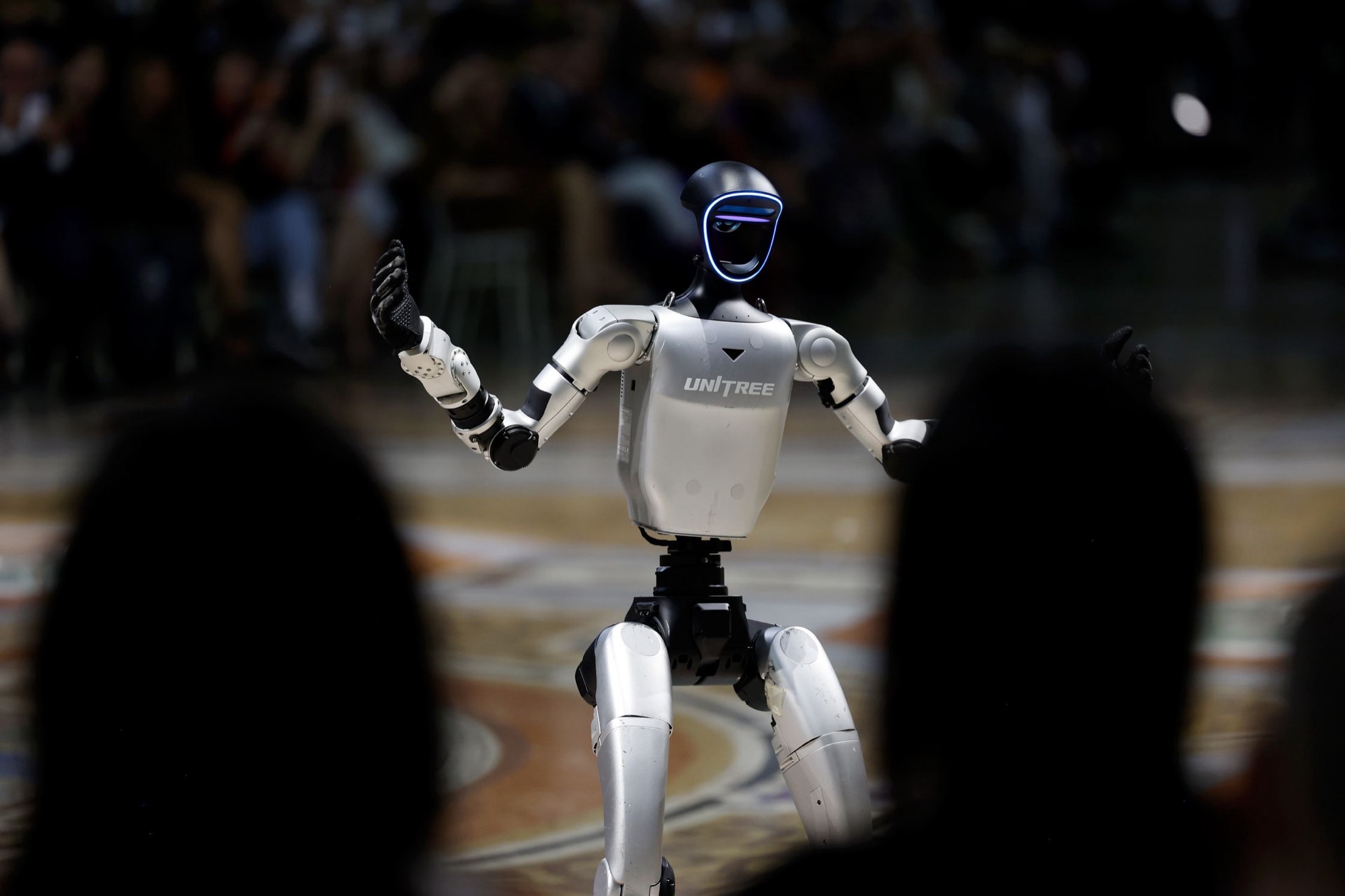Unitree humanoid robot on the Vogue World: Milano runway.