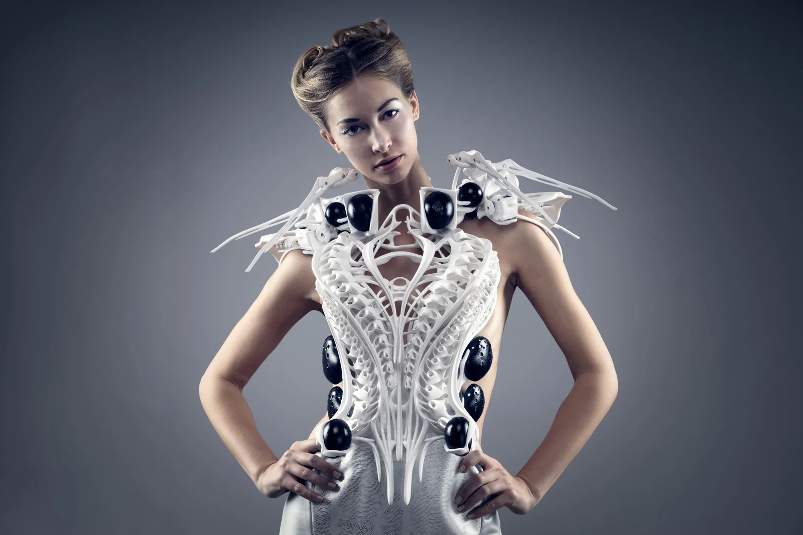 Anouk Wipprecht's Spider Dress with sensor-driven mechanical arms