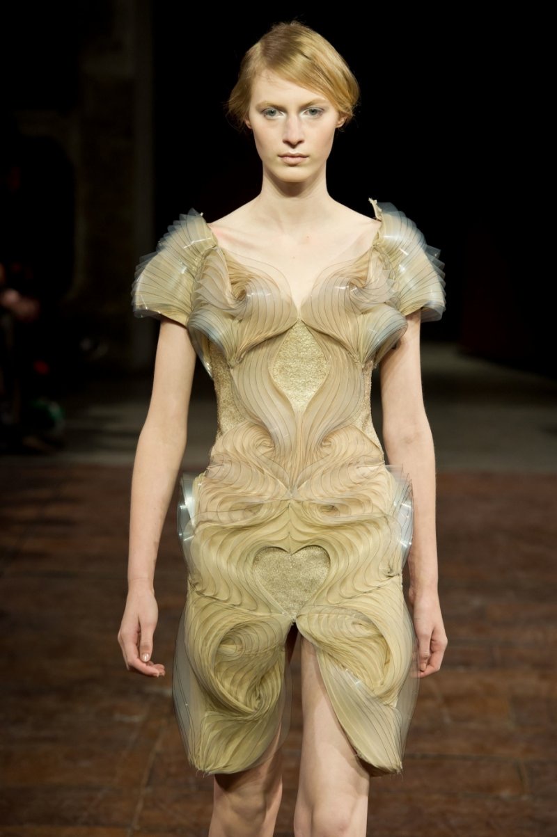 Iris van Herpen couture exploring hybrid body structures and posthuman fashion